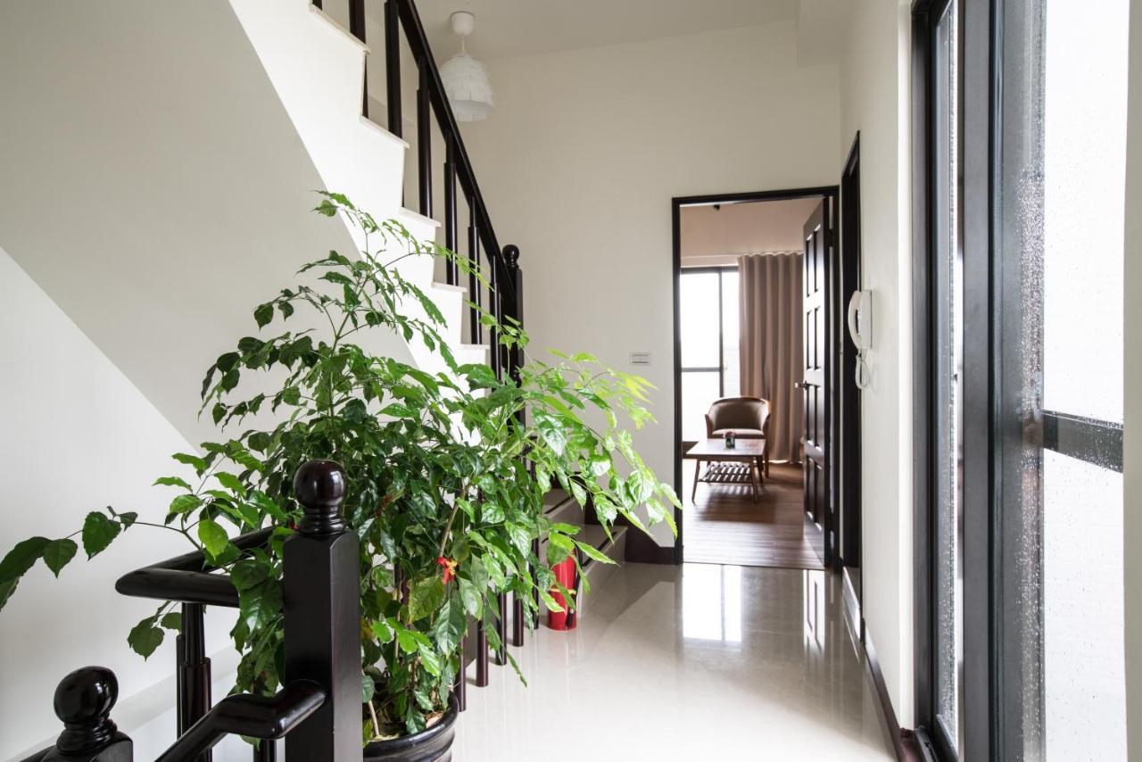 טאינאן 黑琵軼棧湖濱旅宿 K&B Happy Hostel מראה חיצוני תמונה