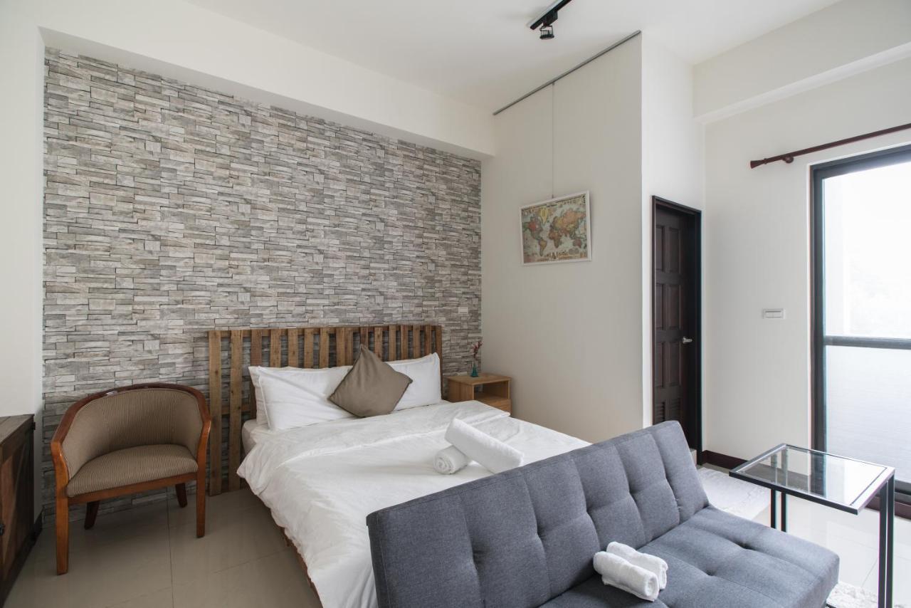 טאינאן 黑琵軼棧湖濱旅宿 K&B Happy Hostel מראה חיצוני תמונה