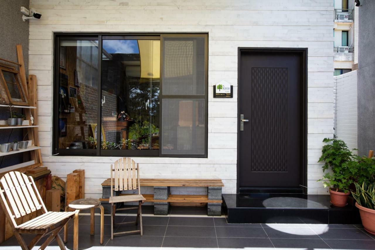 טאינאן 黑琵軼棧湖濱旅宿 K&B Happy Hostel מראה חיצוני תמונה